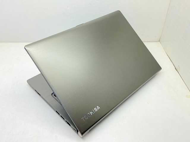 東芝 dynabook R63/D(CPU:Core i5 6200U 2.3GHz/メモリ:8GB/SSD