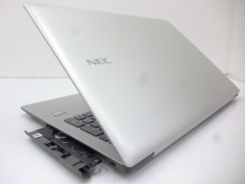 NEC LAVIE Note Standard NS10E/J (CPU:AMD E2-9000 1.8GHz