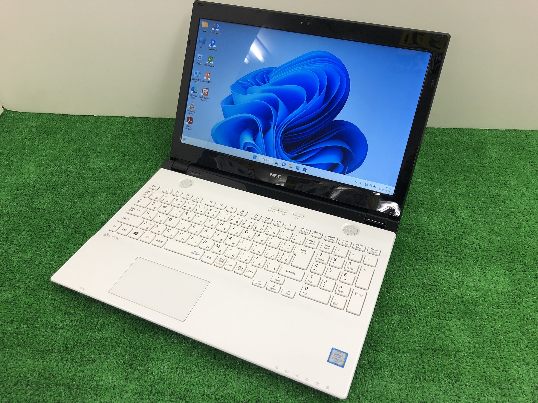 NEC ノートPC PC-GN232FSA6 ホワイト 中古】LAVIE Direct NS PC-GN254FRAA クリスタルホワイト 〔NEC