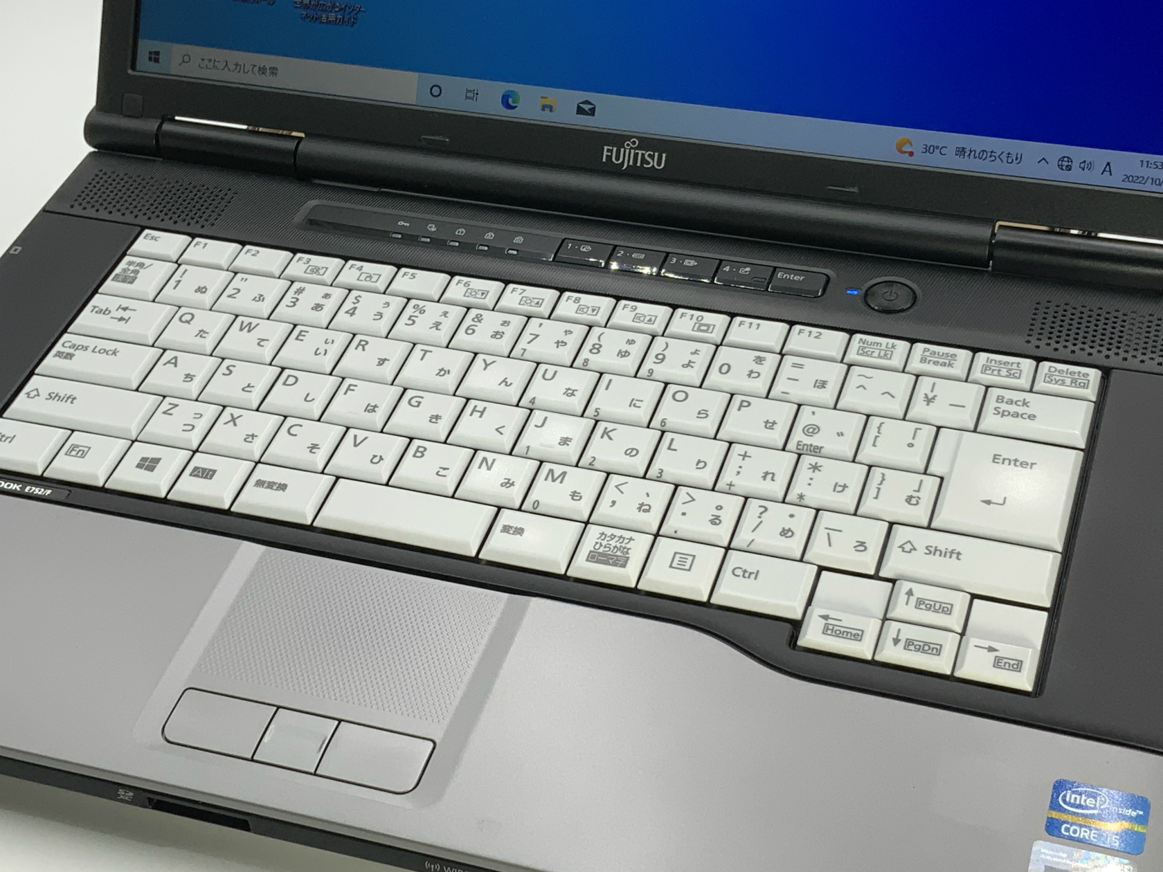 富士通 LIFEBOOK E752/F