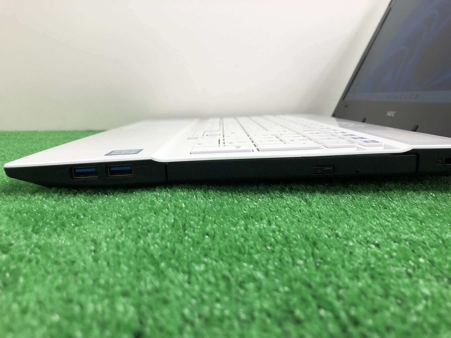 美品　NEC　NS650/G　i7/7500U/8GB/SSD/480GB/BD Amazon.co.jp: 中古パソコン NEC PC-NS650GAW Windows10 ノート