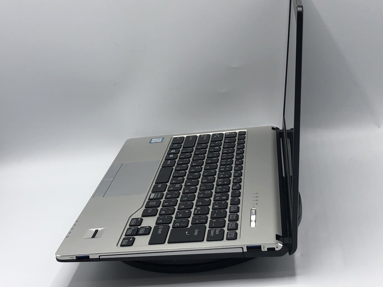 富士通 LIFEBOOK S936/P(CPU：Core i5 6300U 2.4GHz/メモリ：8GB