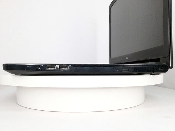 安い　DELLノートパソコン　VOSTRO 3558 動作ok 美品 DELL Vostro 15 3558（訳あり）(CPU：Core i5 5200U 2.2GHz