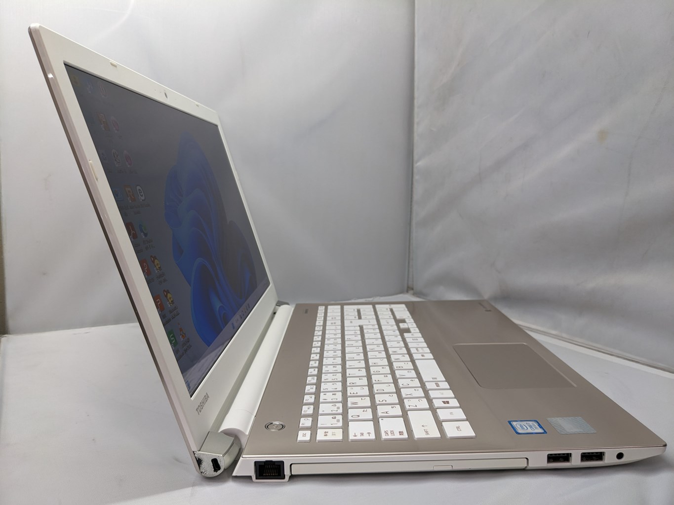 Windows11搭載 TOSHIBAノートPC dynabook T65/EG 東芝 dynabook T65/EG (CPU：Core i7 7500U 2.7GHz/メモリ：8GB