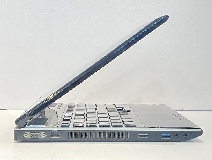 ノートPC Lavie L LL750/HS6B NEC LaVie L LL750/HS6B (CPU：Core i7 3610QM 2.3GHz/ 8GB