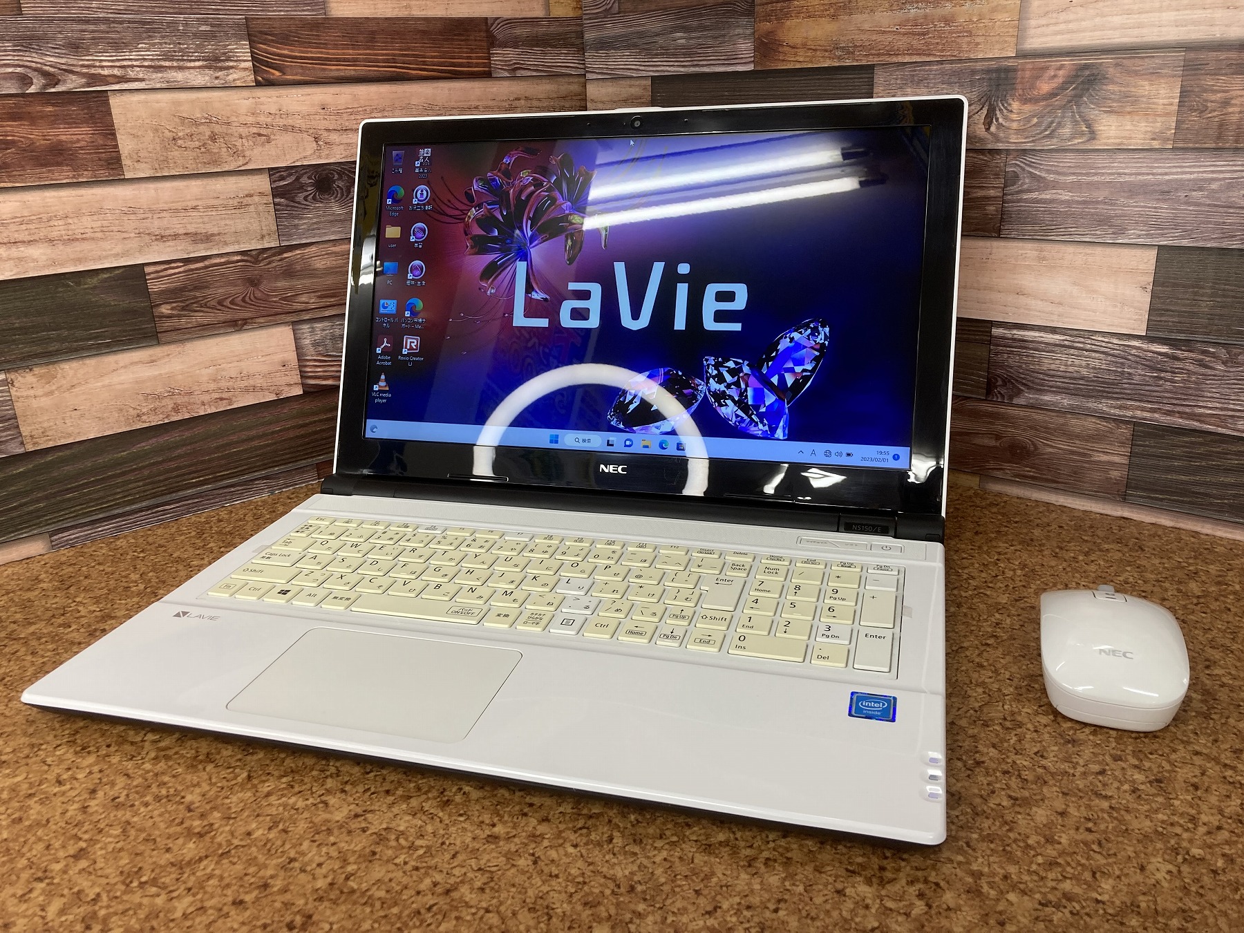 ［NEC］LAVIE NS150/E ノートPC Win10セットアップ済み LAVIE Note Standard NS150/EAW (CPU： Celeron 3855U 1.6GHz