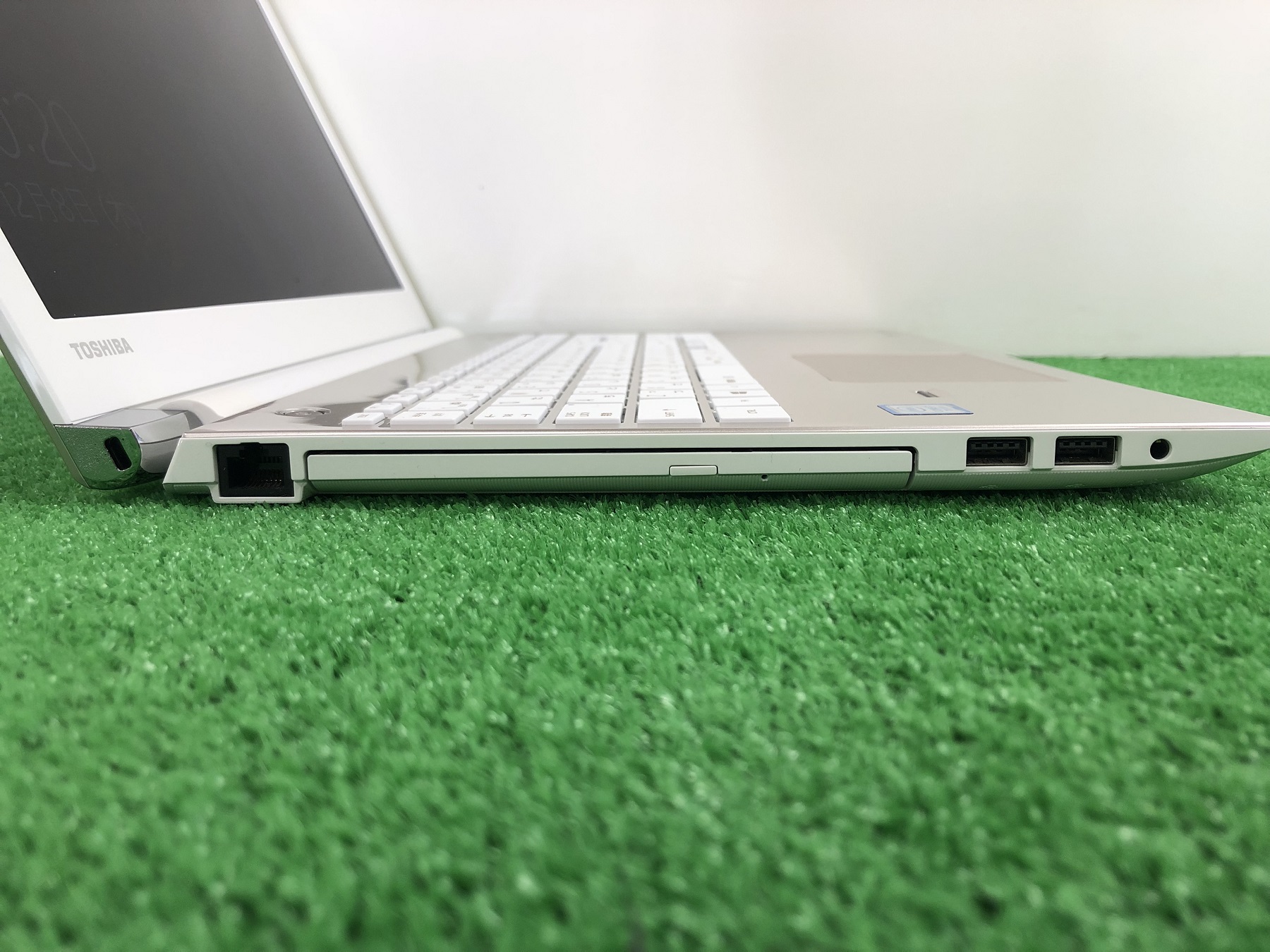 東芝 dynabook T75/DGS(Core i7 7500U 2.7GHz/16GB/SSD480GB)SSD