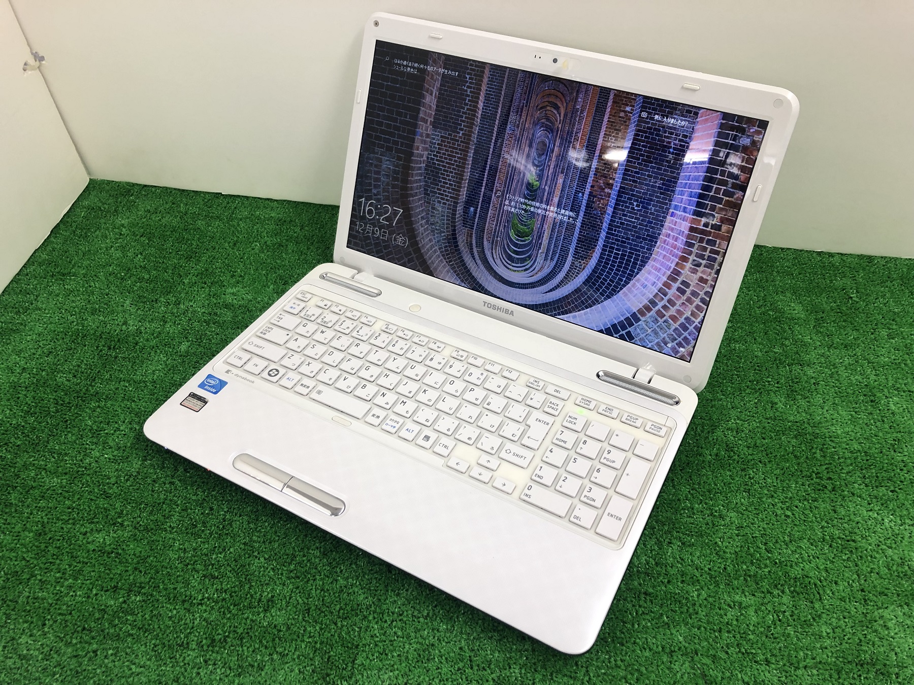 東芝 dynabook EX/47EWHT (CPU：Celeron B815 1.6GHz / メモリ