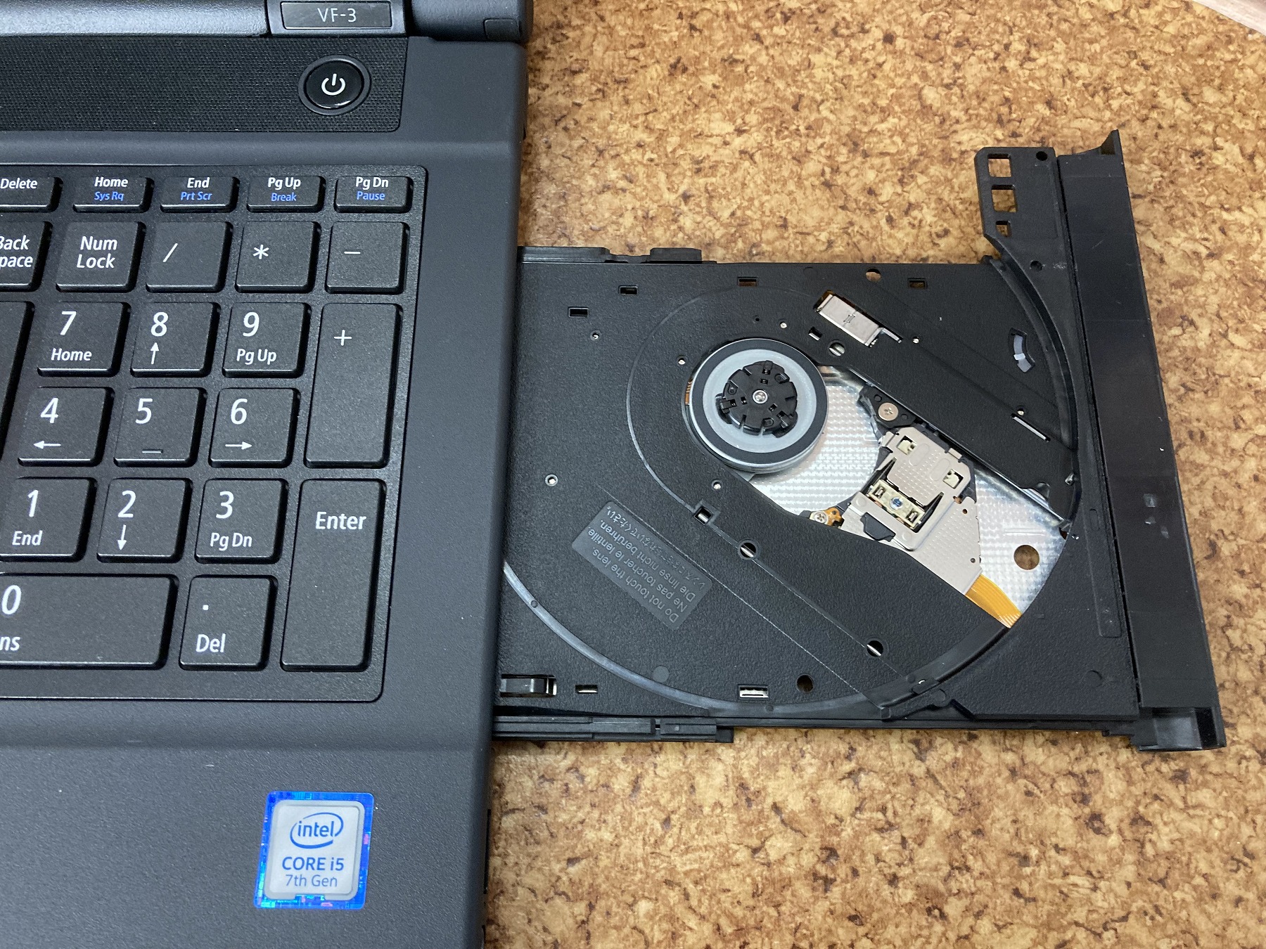 VersaPro タイプVF VRT25F-3(CPU： Core i5 7200U 2.5GHz/メモリ