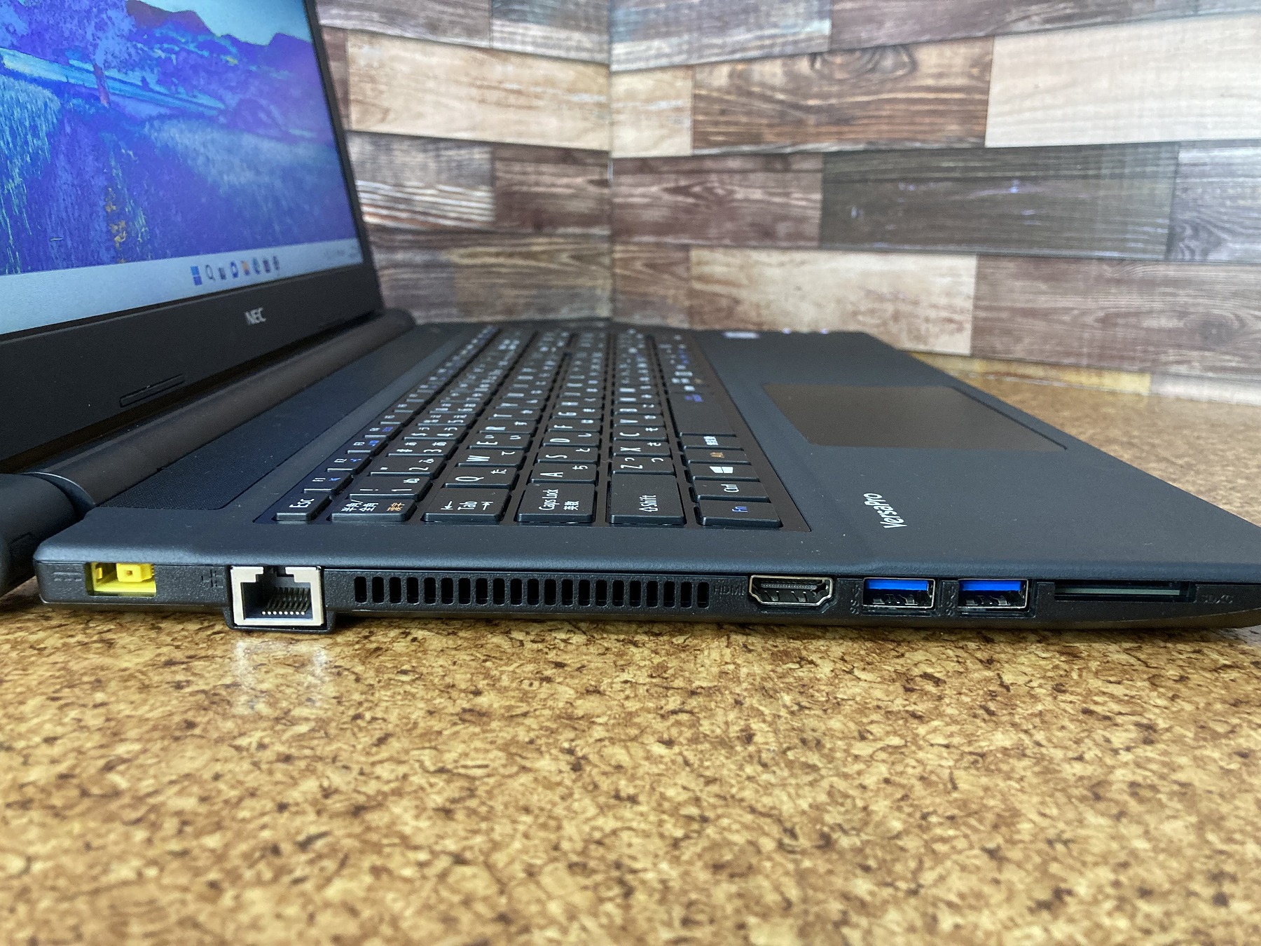 VersaPro タイプVF VRT25F-3(CPU： Core i5 7200U 2.5GHz/メモリ