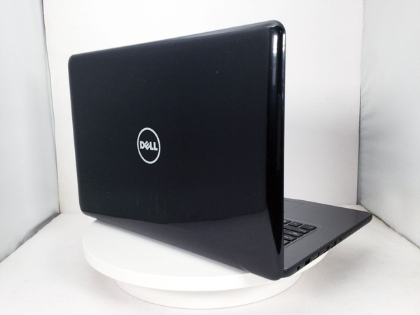DELL Inspiron 5767(CPU：Core i7 7500U 2.70GHz/メモリ：8GB