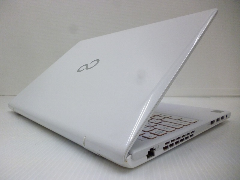 富士通 LIFEBOOK AH77/R (CPU:Core i7-4712HQ 2.30GHz/メモリ