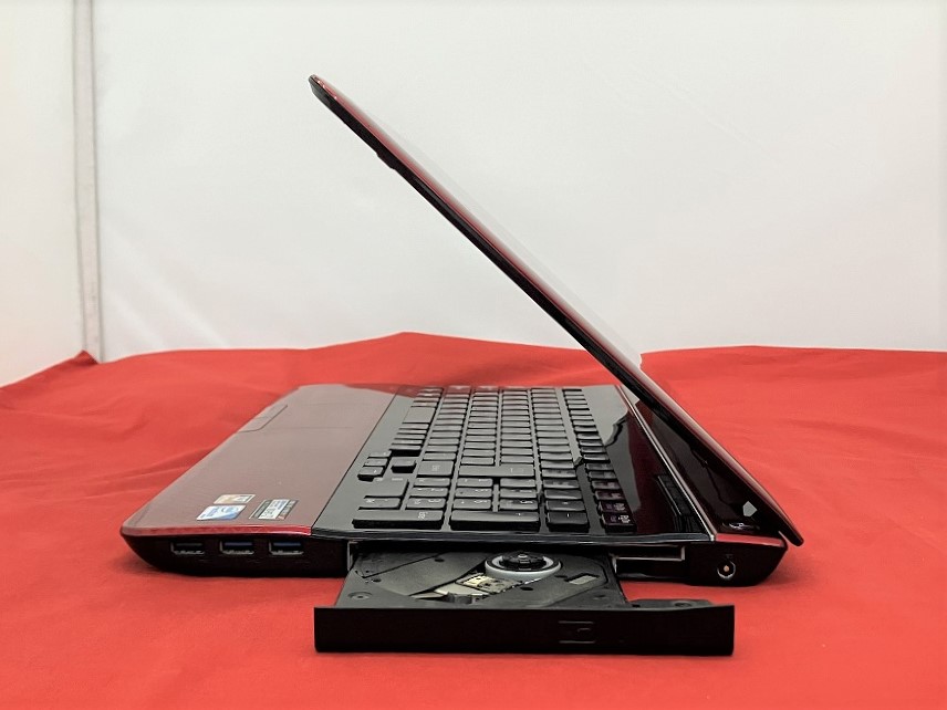 LS150ES6L 空色 Pentium 4GB HDD-640G RW 無線 LaVie S LS150/ES6W PC-LS150ES6W スノーホワイト NEC