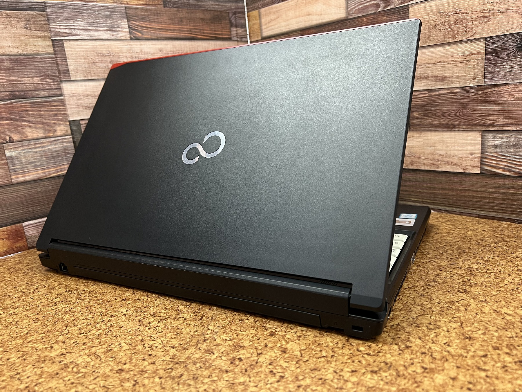 富士通 LIFEBOOK A576/P ノートPC Core i3 SSD Amazon.co.jp: 中古パソコン 富士通 LIFEBOOK A576/P(PX