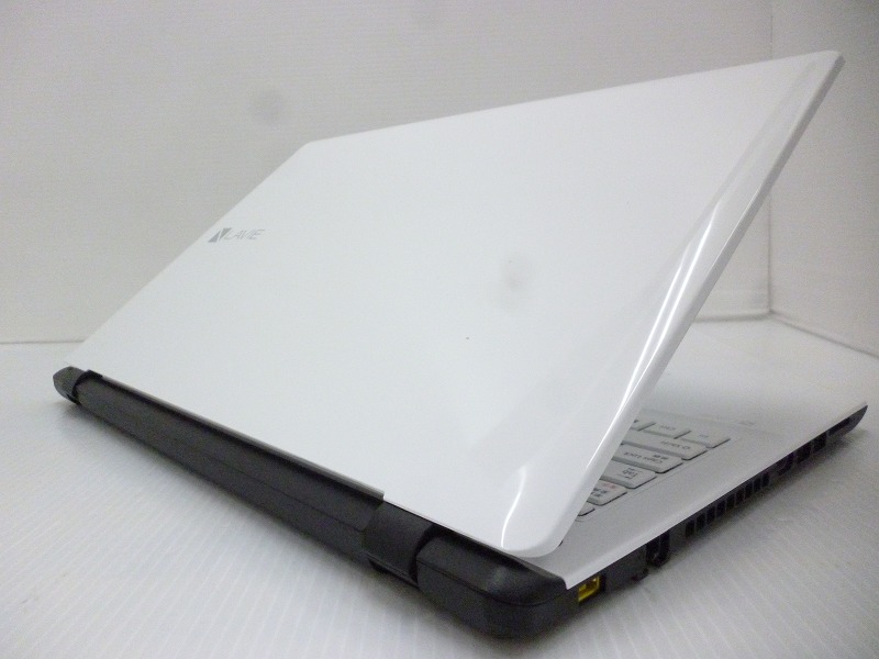 NEC LAVIE NS150/D (CPU:Celeron 3215U 1.70GHz/メモリ:8GB/SSD:500GB