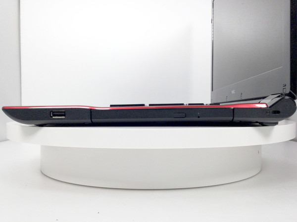 NEC LAVIE CORE i3 6100u ストレージ1TB NEC LaVie NS350/DAR(CPU：Core i3 6100U 2.3GHz/メモリ：4GB