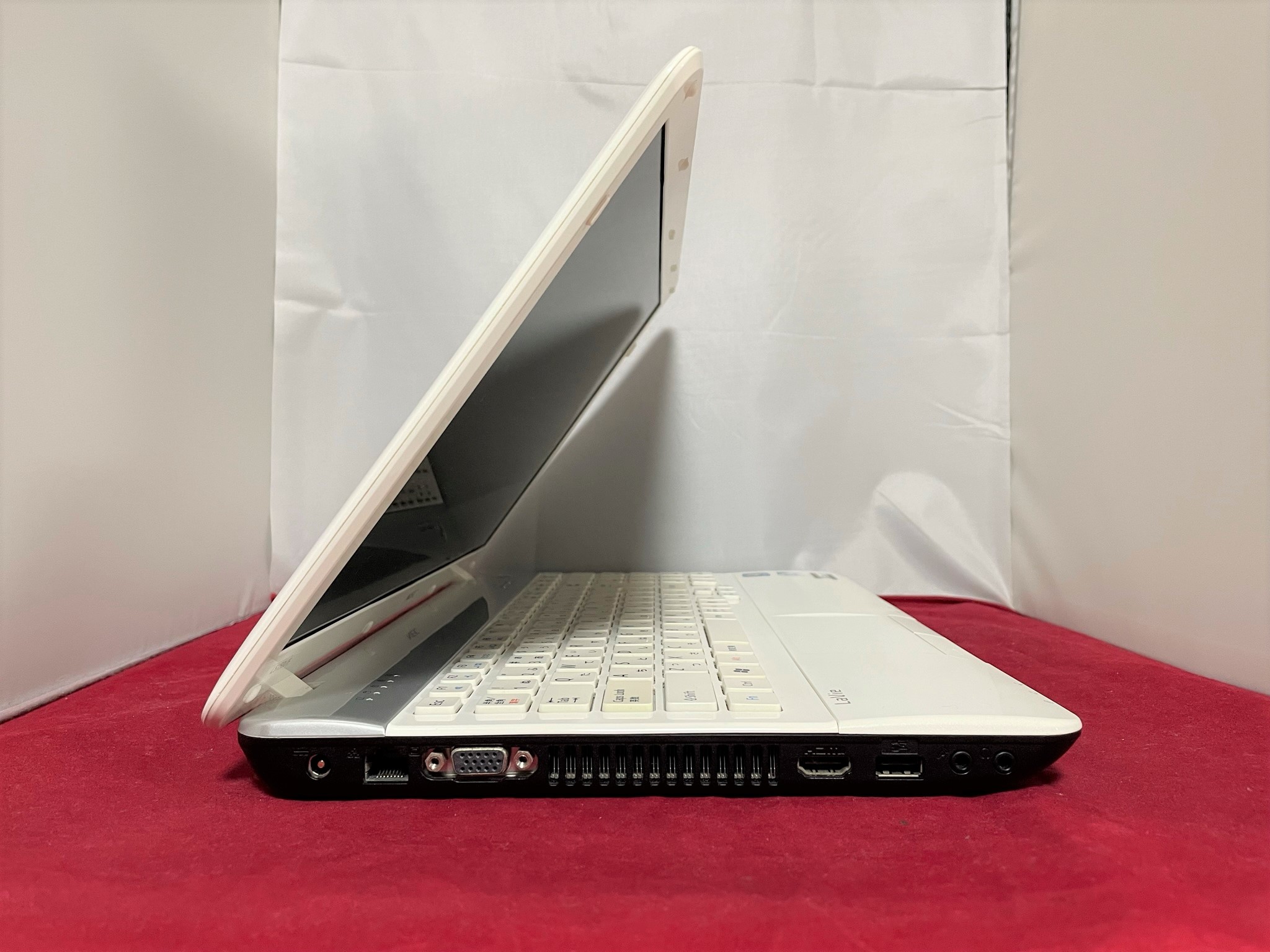 LS150FS6W 4GB 500G RW 無線 Windows10 LS150FS6W 4GB 500G RW 無線 Windows10
