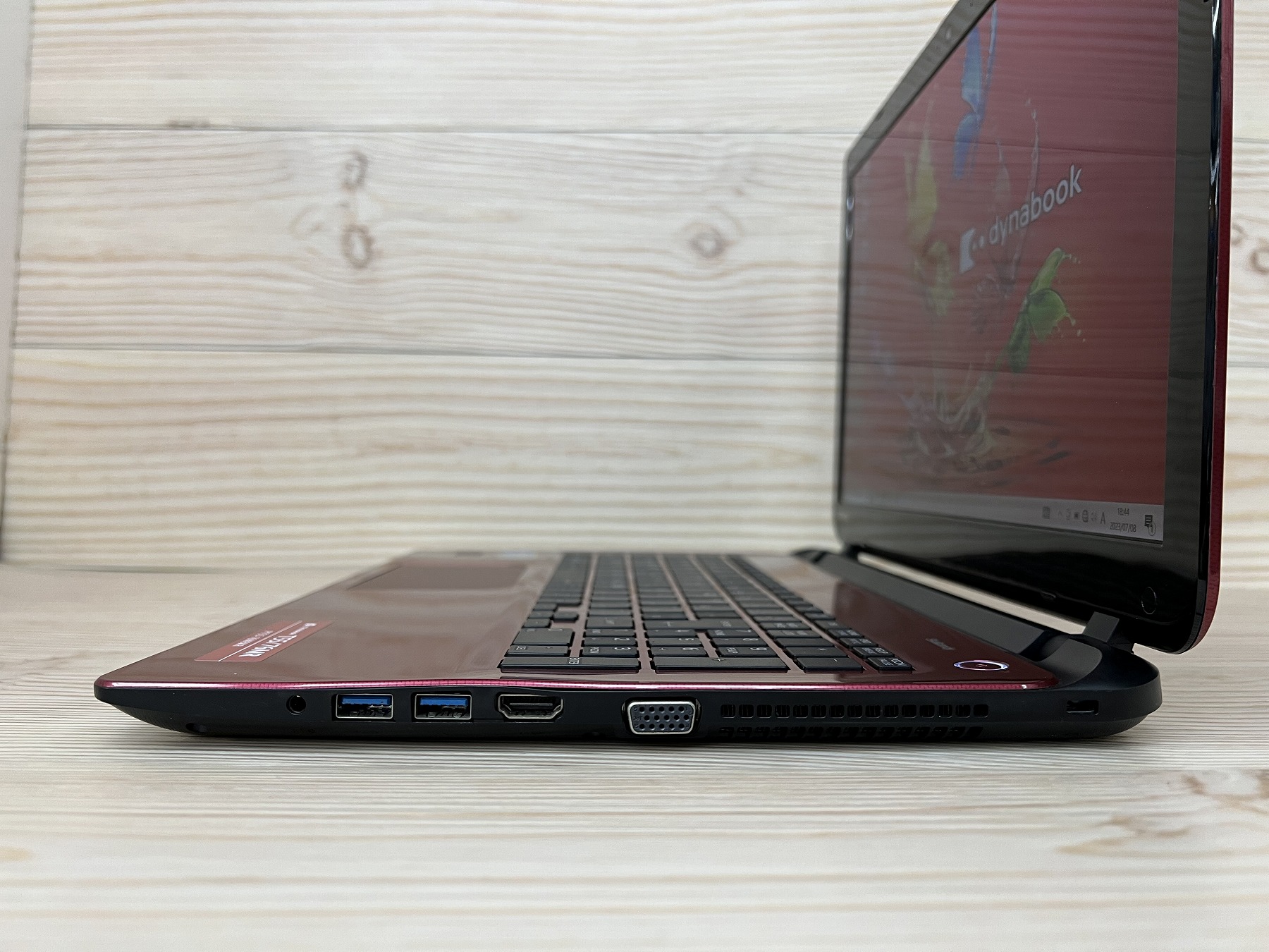 dynabook T55/76MR(CPU： Core i7 4510U 2GHz/メモリ：8GB/SSD