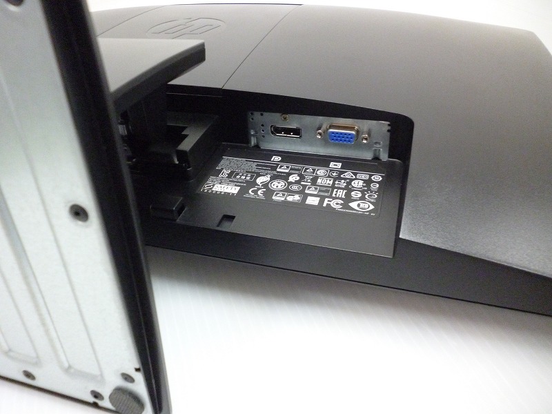 富士通 ESPRIMO D587/S (CPU:Core i5-7500 3.4GHz/メモリ:8GB/SSD