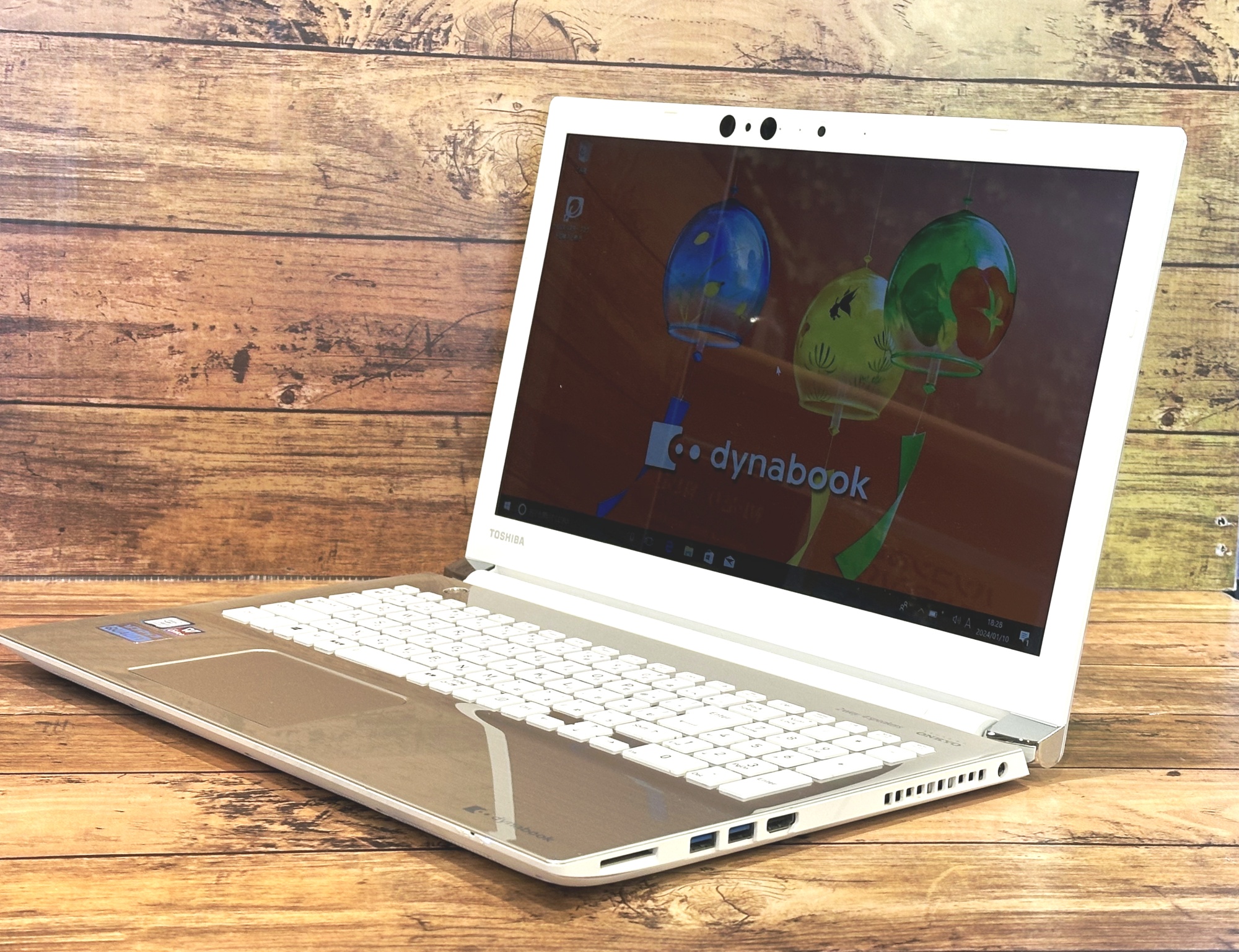 東芝 dynabook T55/GG