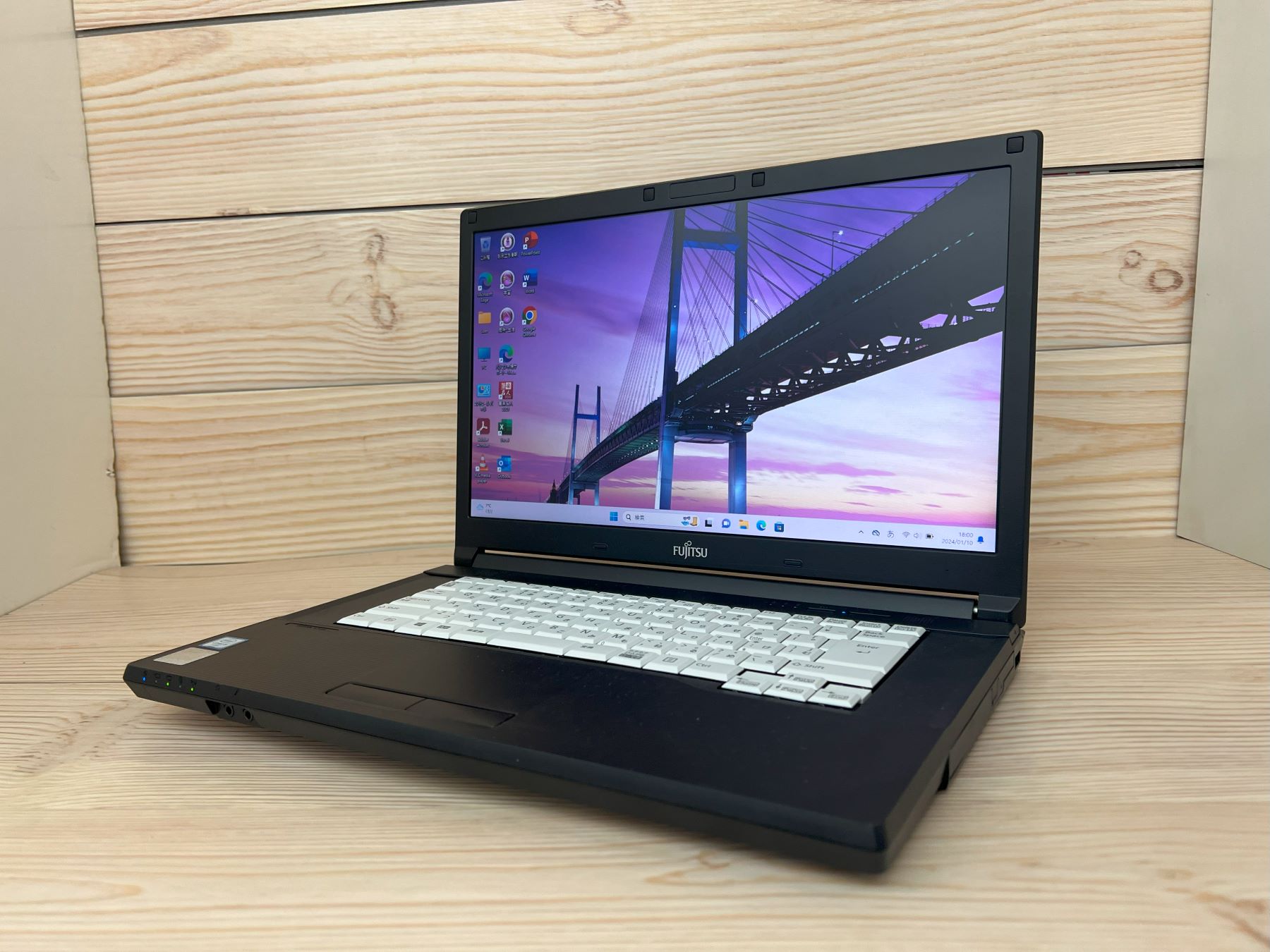 富士通 LIFEBOOK A576/N