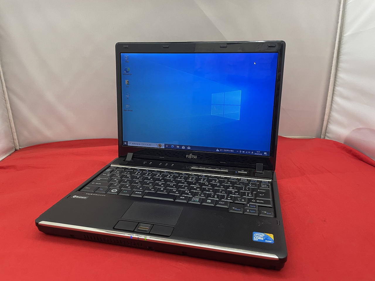 富士通 LIFEBOOK FMV-BIBLO R/E70