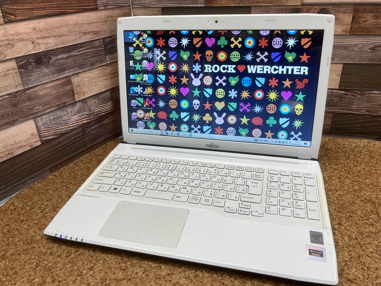 FUJITSU LIFEBOOK AH42/M