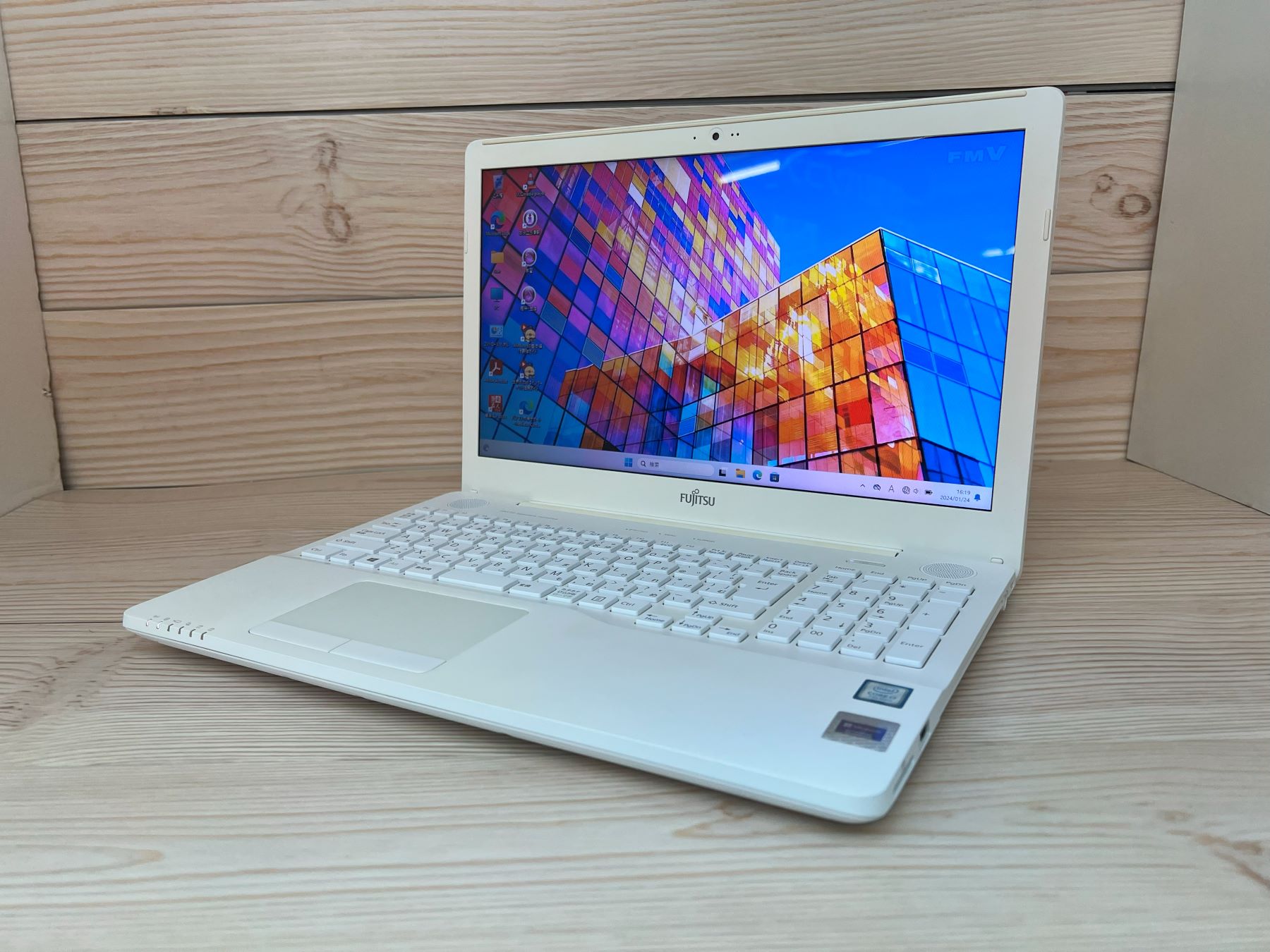 富士通 LIFEBOOK AH50/B3