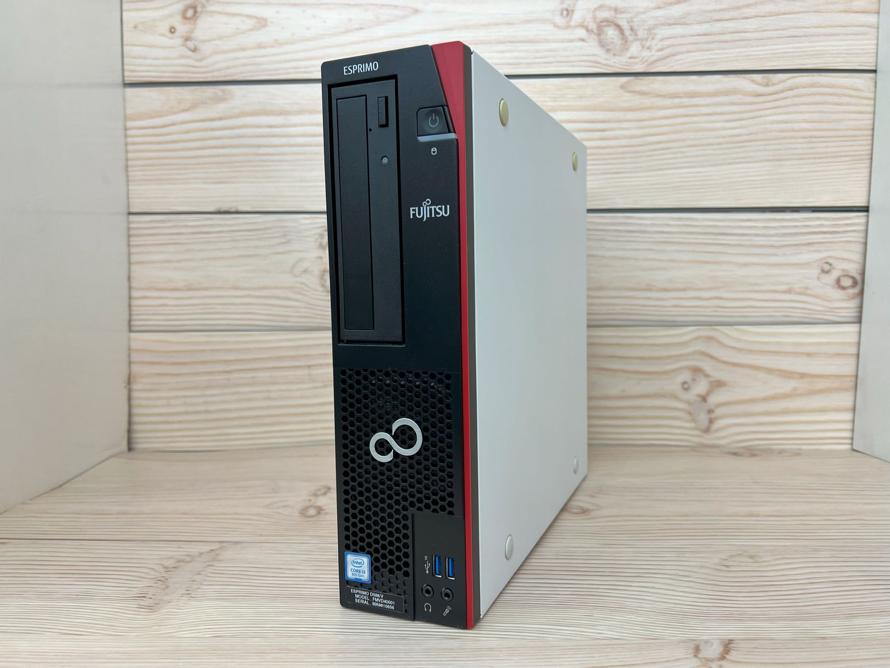 富士通 ESPRIMO D588/V