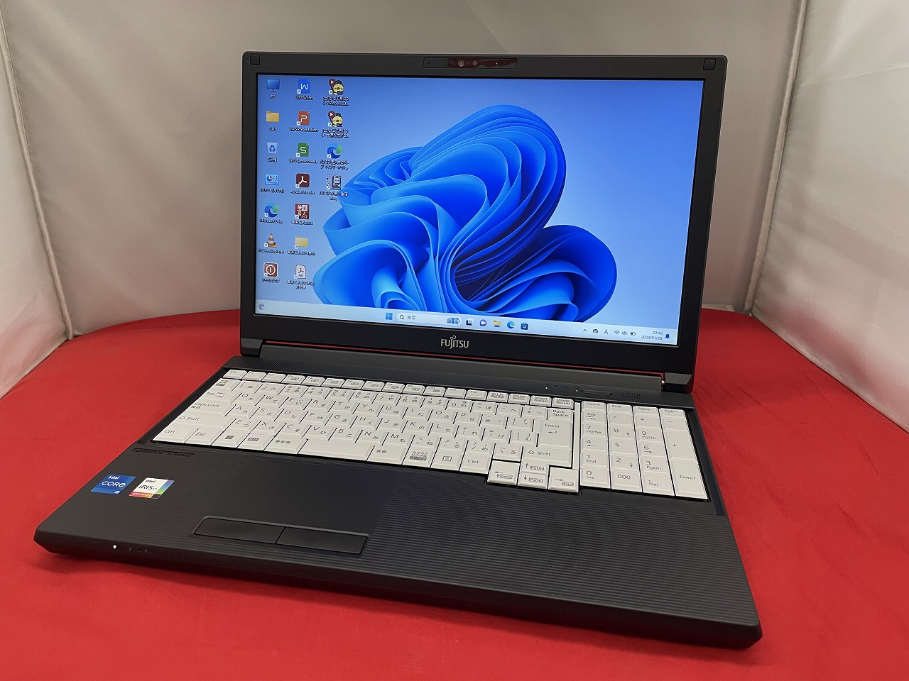 富士通 LIFEBOOK A5512/KX（Windows11搭載モデル）