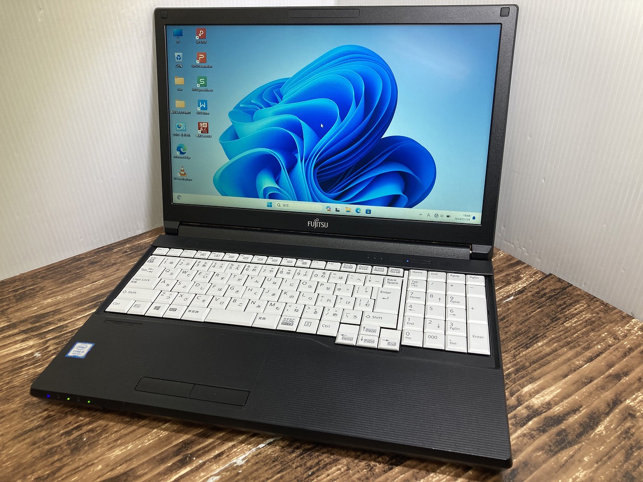 富士通 LIFEBOOK A579/A 20周年＆新生活応援SALE‼
