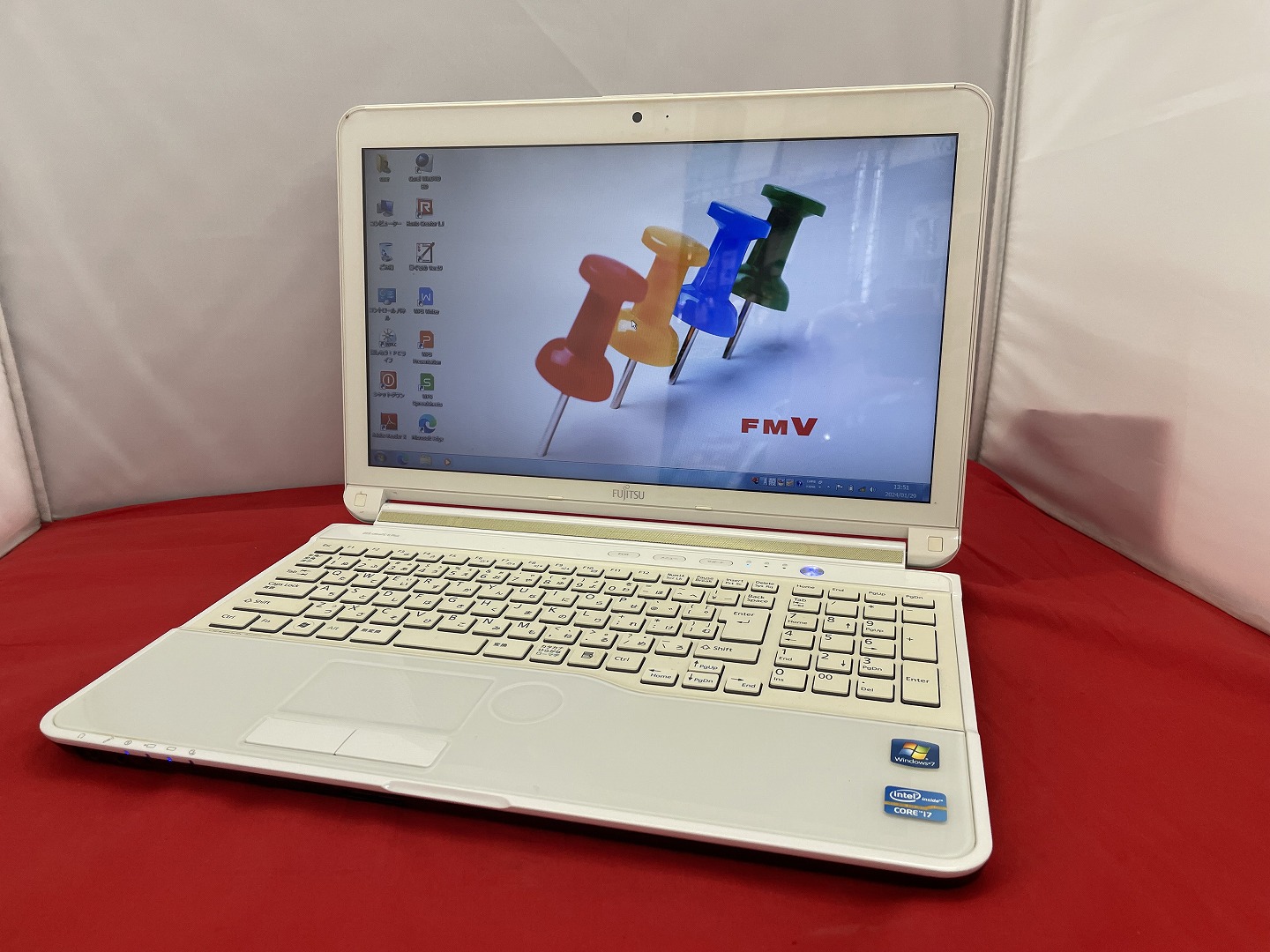 富士通 LIFEBOOK AH77/H（Windows7 Pro 搭載モデル）