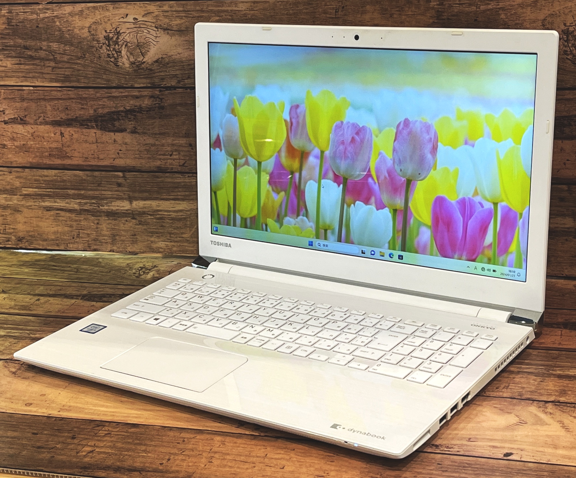 東芝 dynabook T55AW(第6世代CPU)