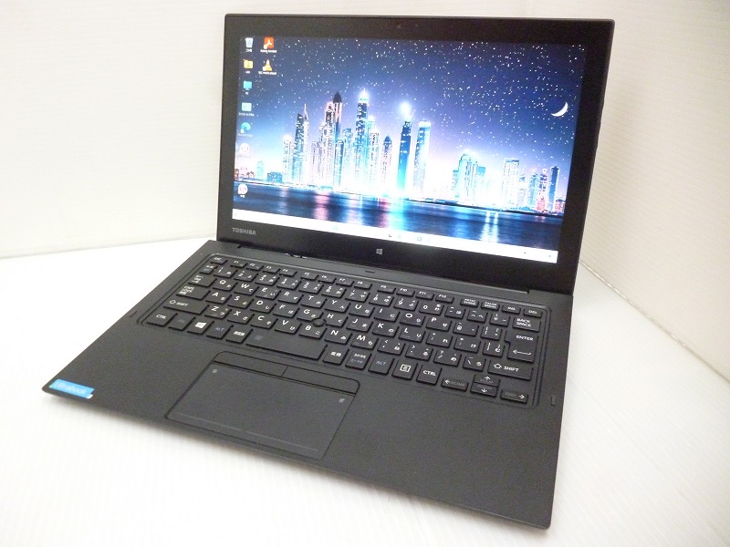 東芝 dynabook R82/D