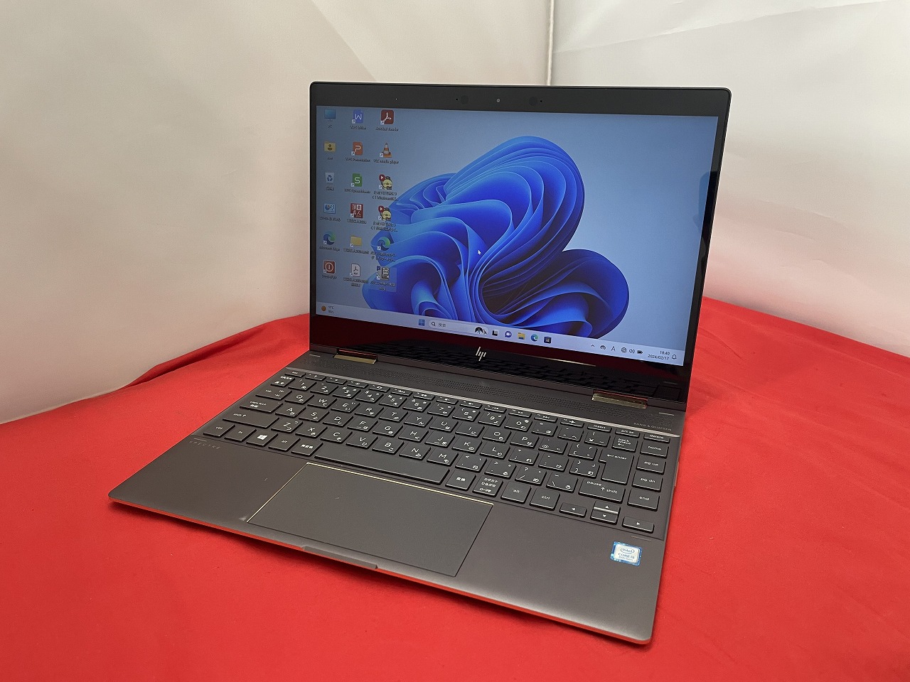 hp Spectre x360 13-ae011TU