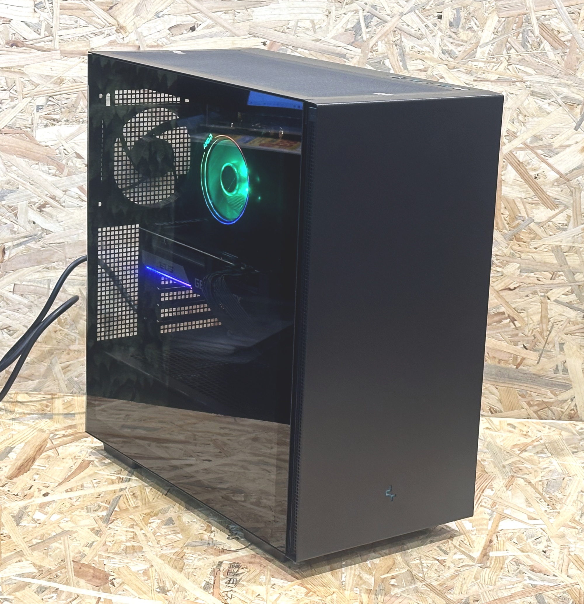 オリジナルゲーミングデスクトップパソコン