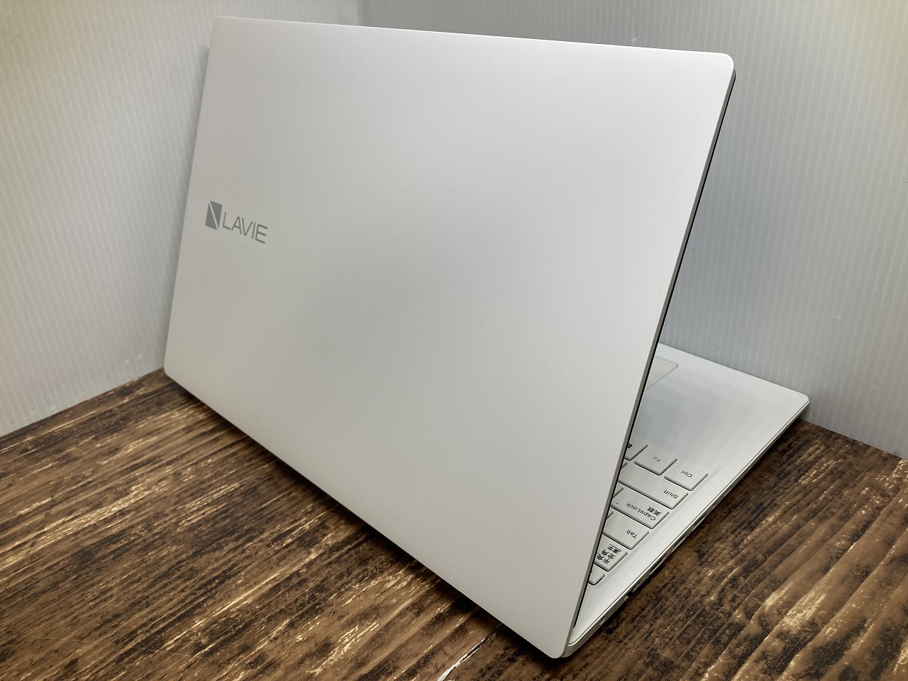 ノートパソコンNEC LAVIE Note Standard NS100