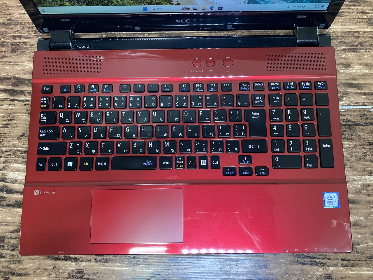 NEC LAVIE NS700/G(CPU： Core i7 7500U 2.7GHz/メモリ：8GB/新品SSD