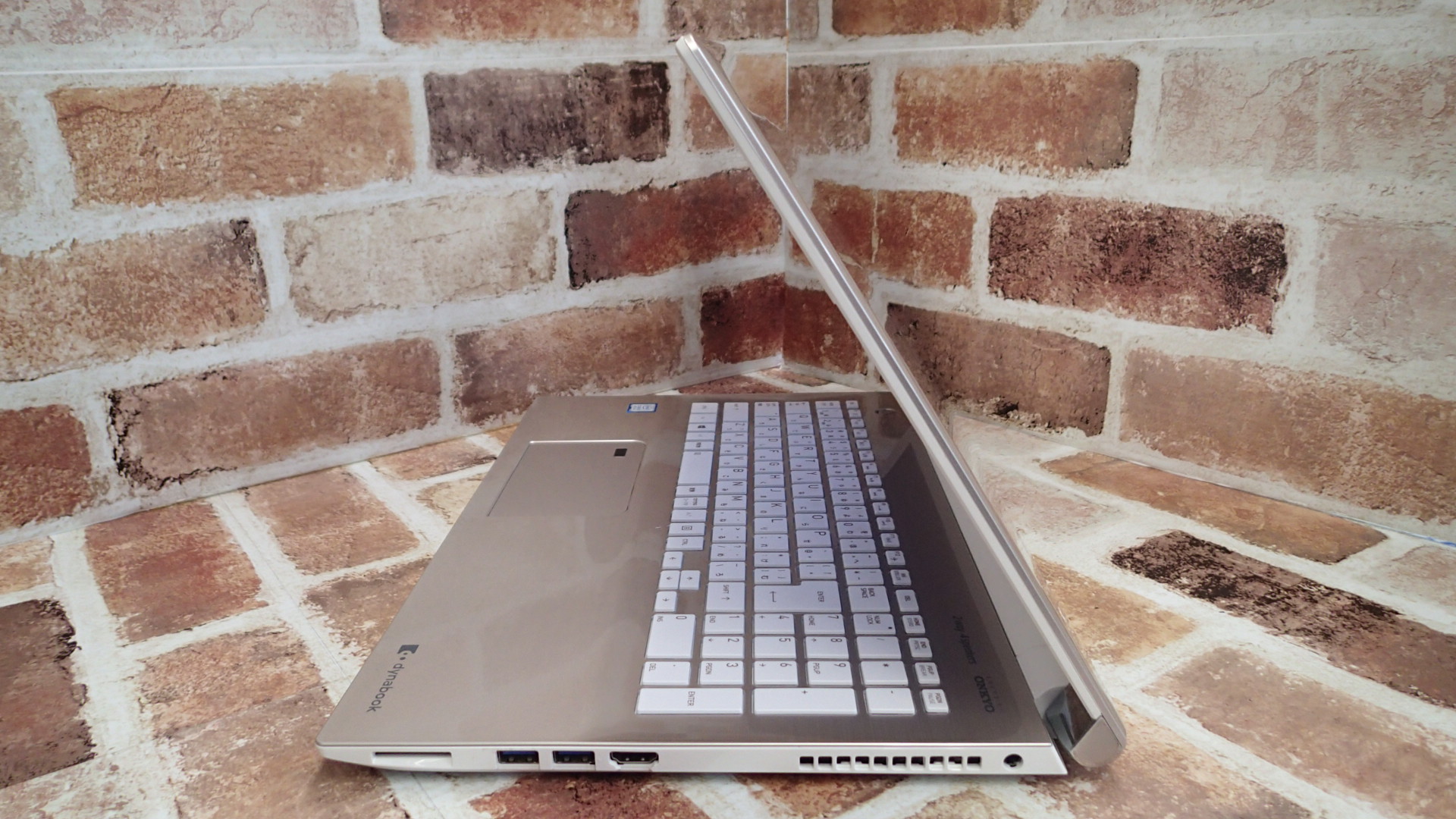 Windowsノート本体 TOSHIBA Dynabook AZ45/FG AZ45/F ハードウェア仕様 2018春Webモデル | 【公式PC通販