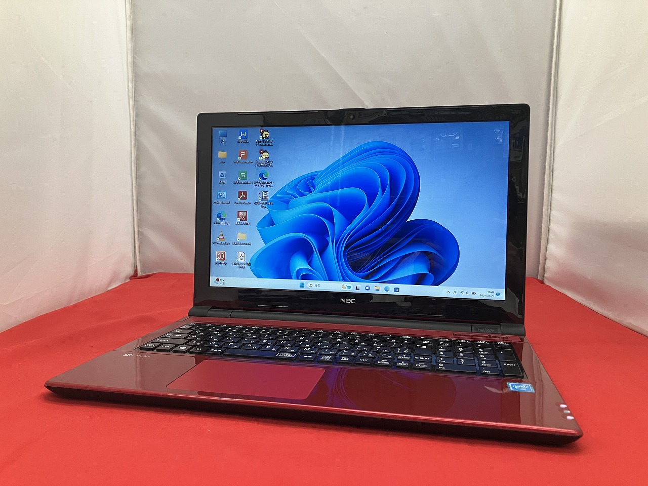 NEC LAVIE PC-NS150GAR