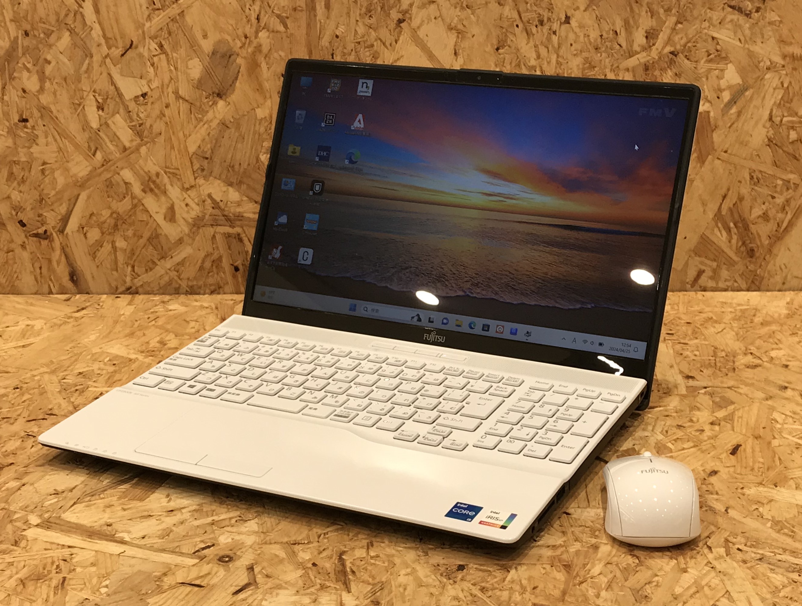 FUJITSU LIFEBOOK AH49/E3