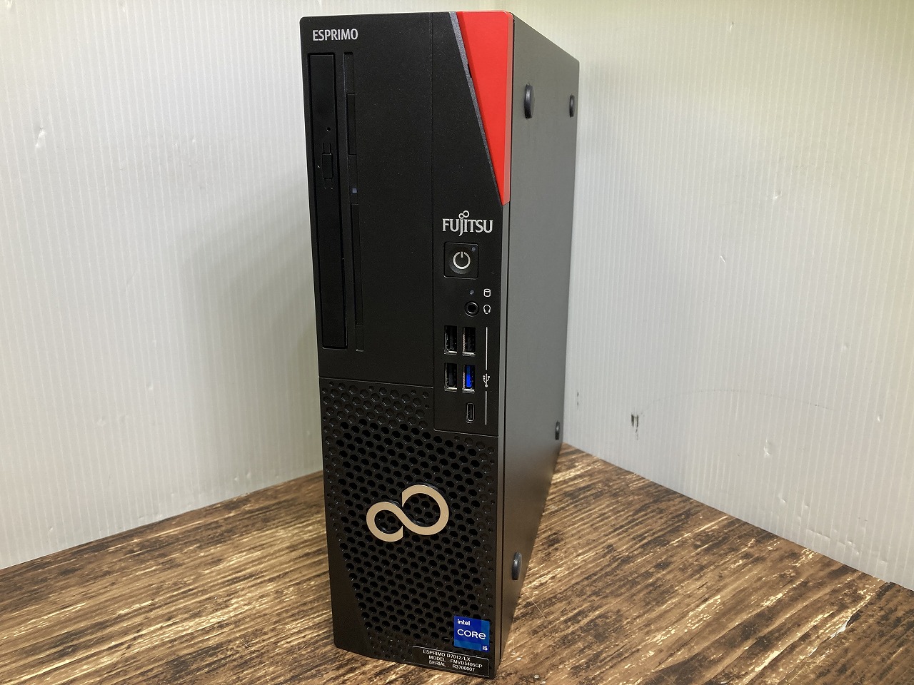 富士通 ESPRIMO D7012/LX