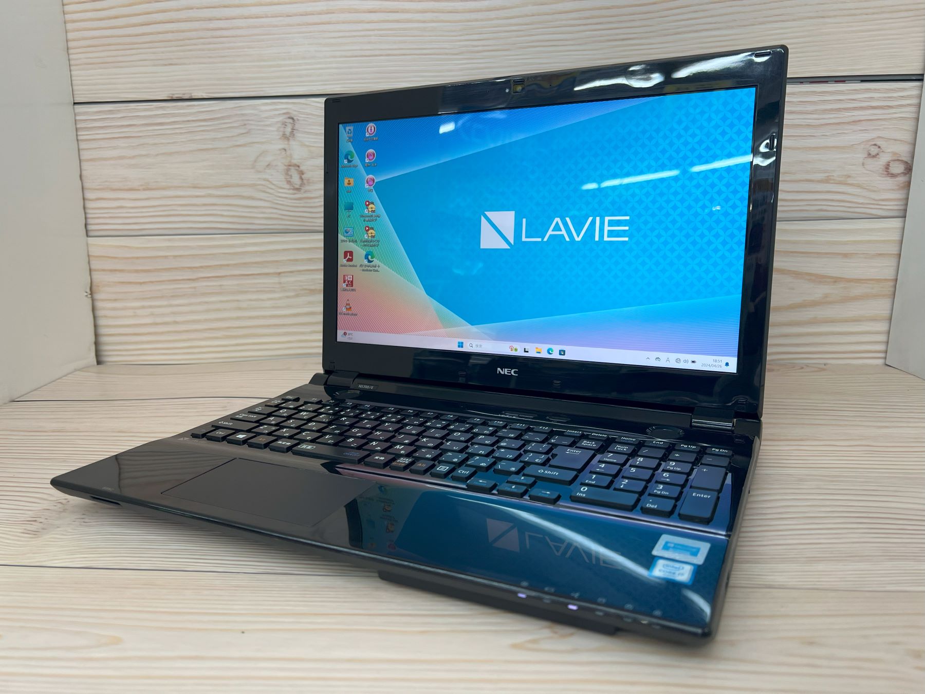 NEC LAVIE NS700/E