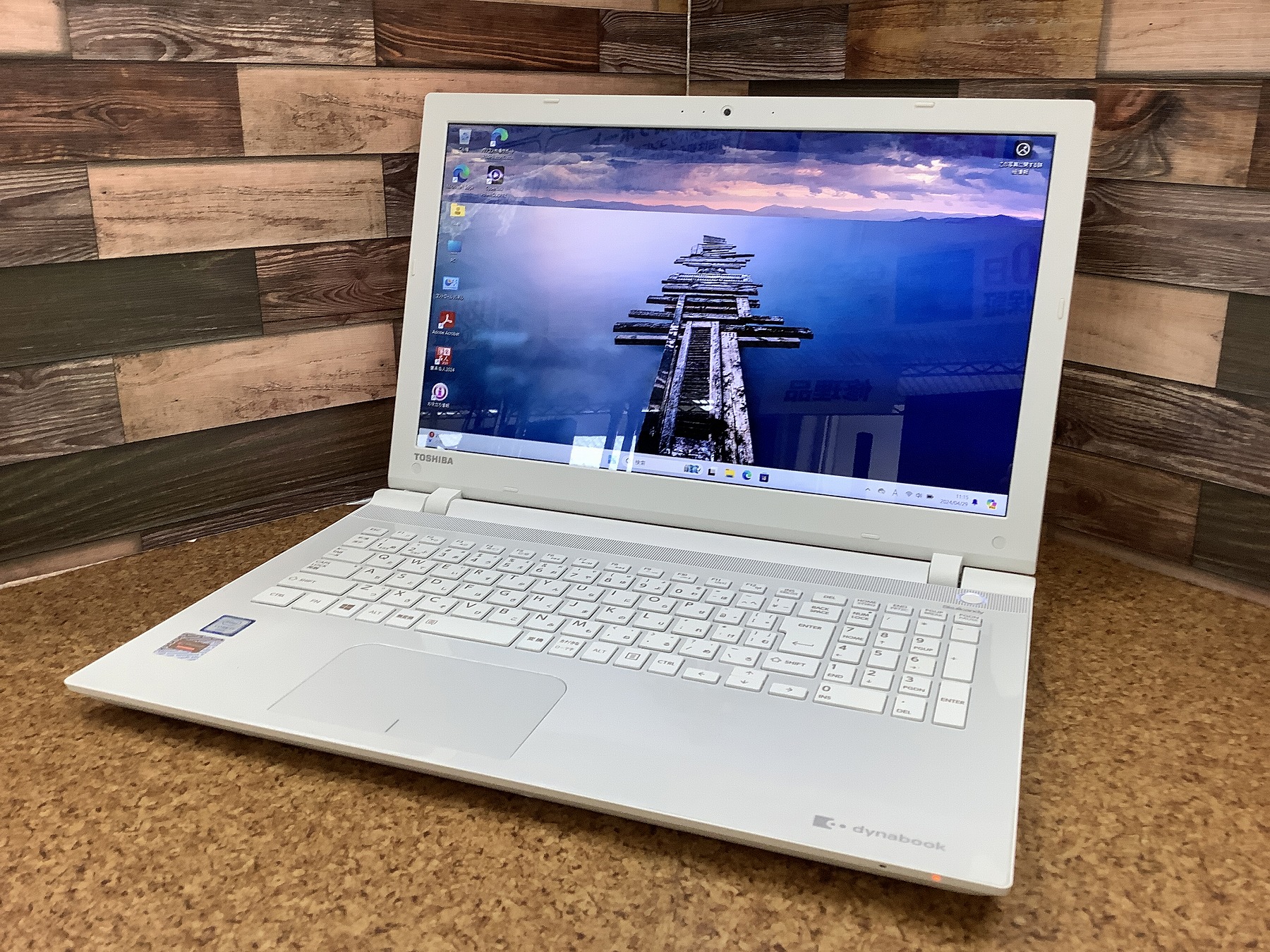 東芝 dynabook AZ55/VW