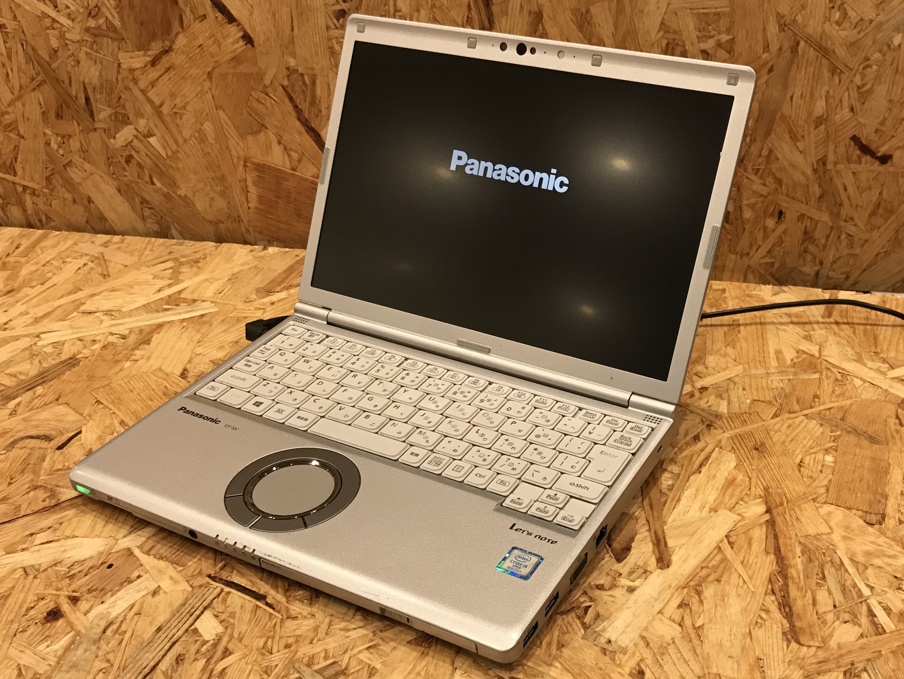 Panasonic Let's note SV7（第8世代CPU）
