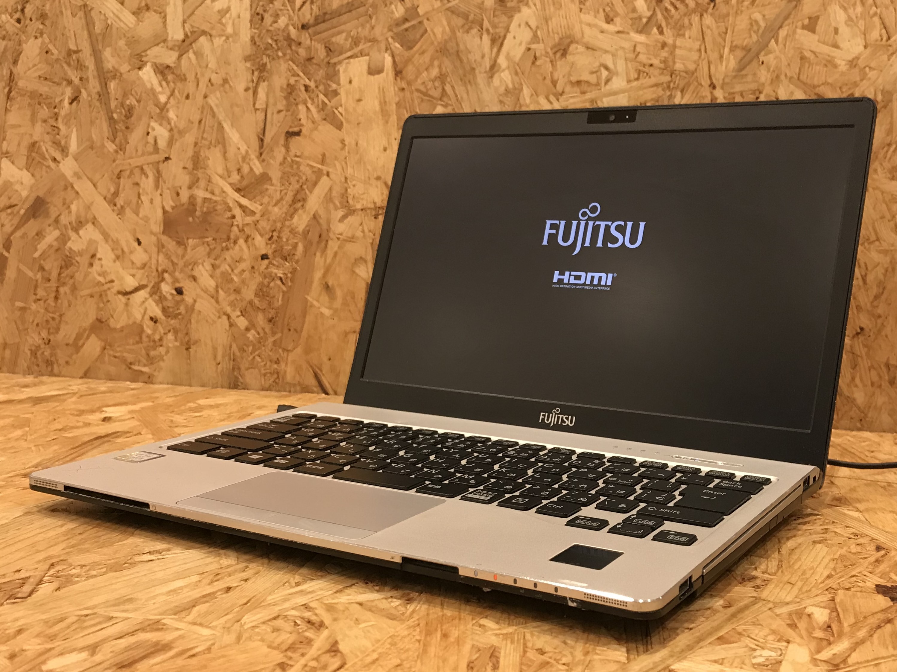 富士通 LIFEBOOK S937/S（第7世代CPU）