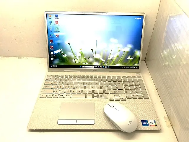 富士通 LIFEBOOK TH90/F3