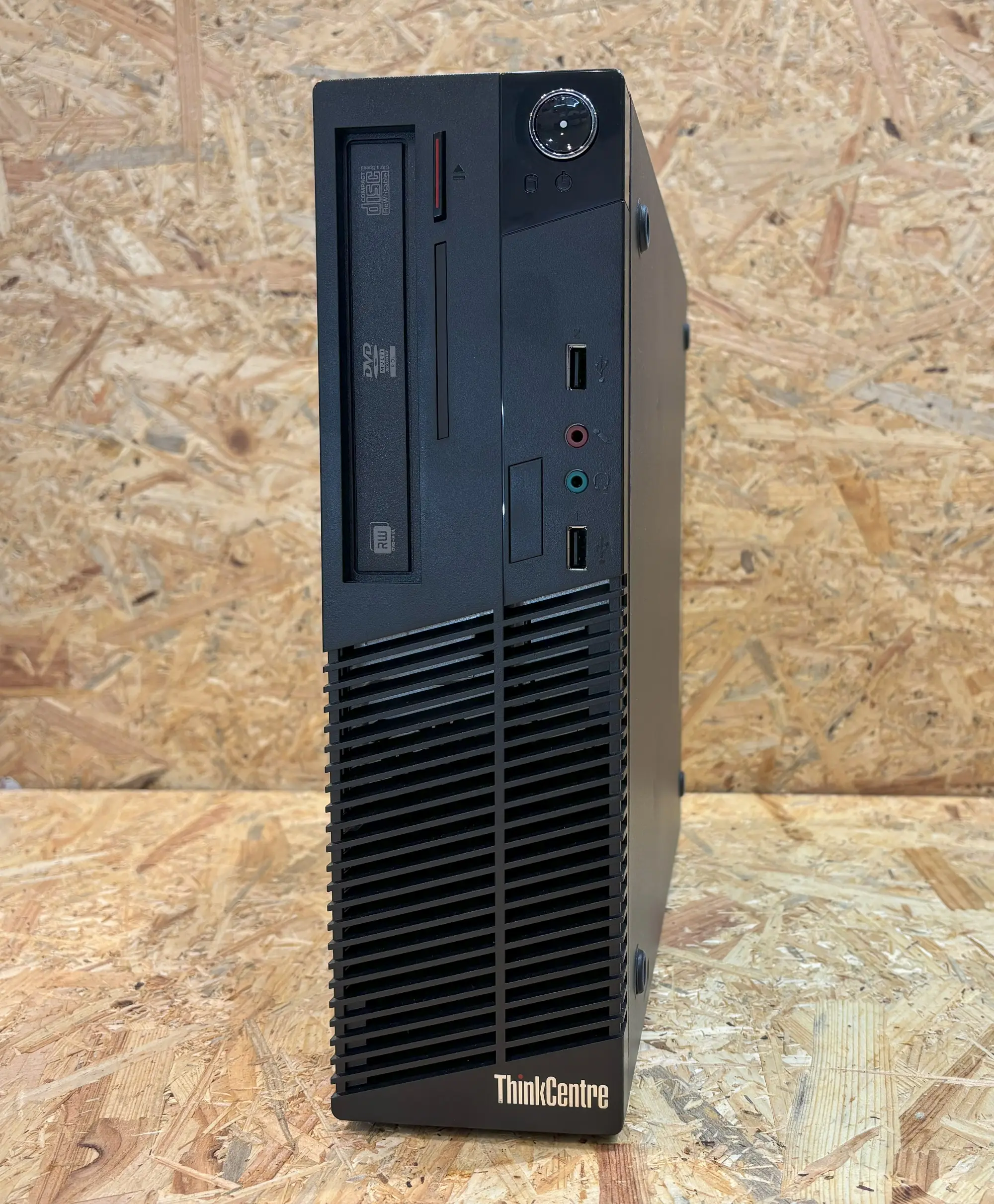 Lenovo ThinkCentre M73（第4世代CPU）