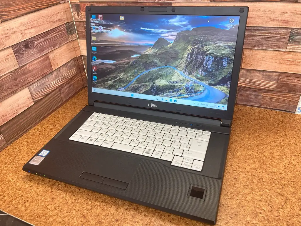 富士通 LIFEBOOK A746/P