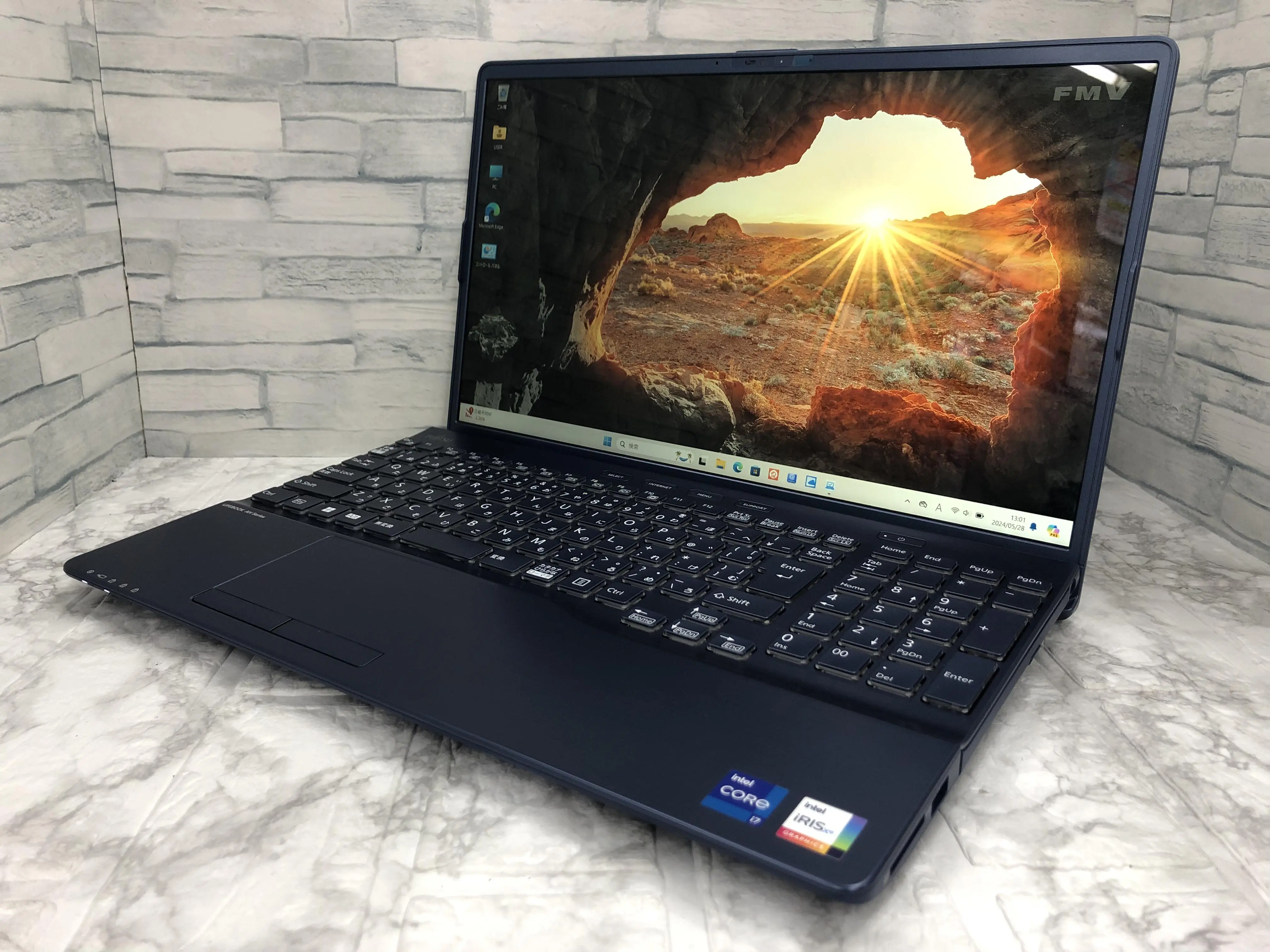 富士通 LIFEBOOK AH53/G2